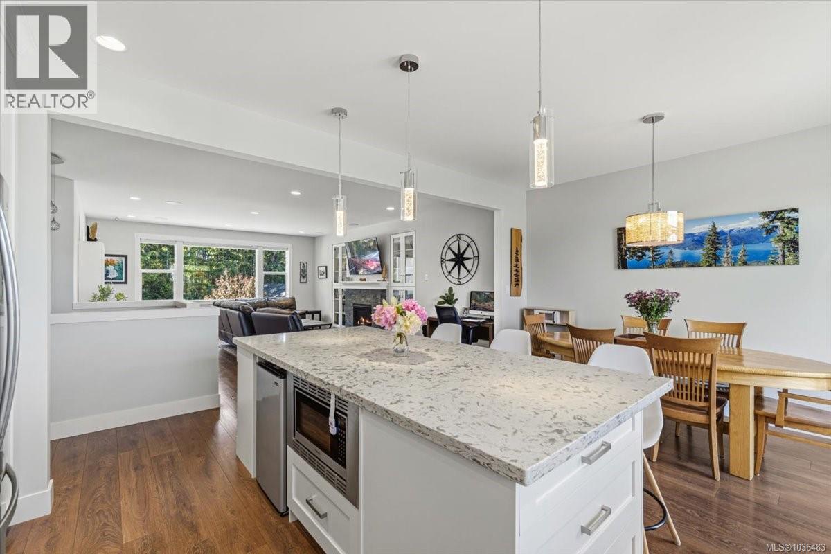 1324 Langara Dr - 7