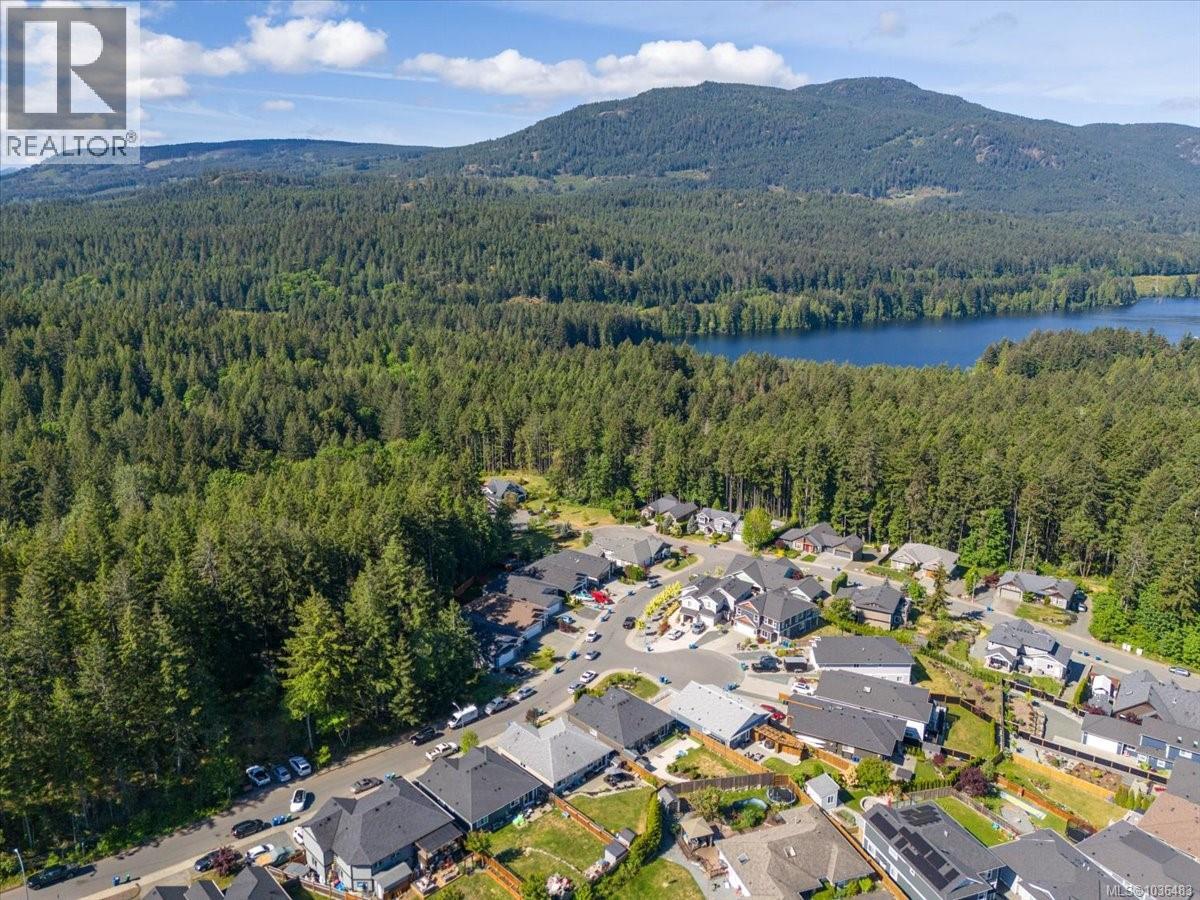 1324 Langara Dr - 50
