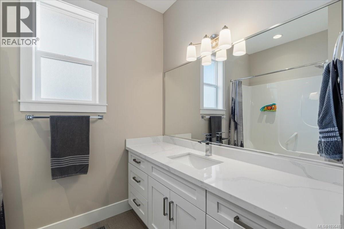 1324 Langara Dr - 22