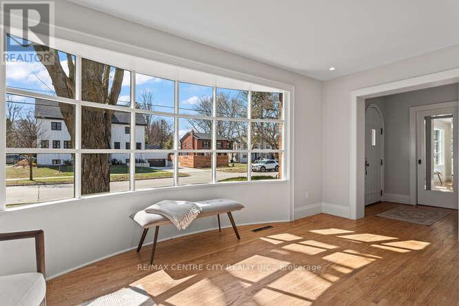 396 VICTORIA STREET - 8