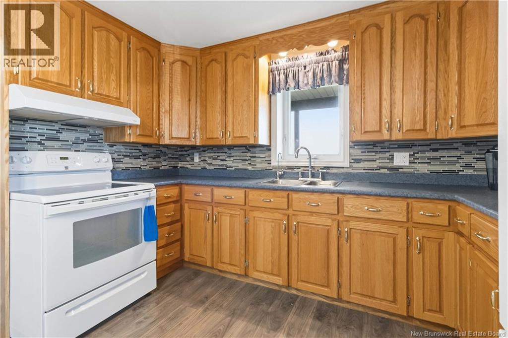380 Rue Centrale Street - 9