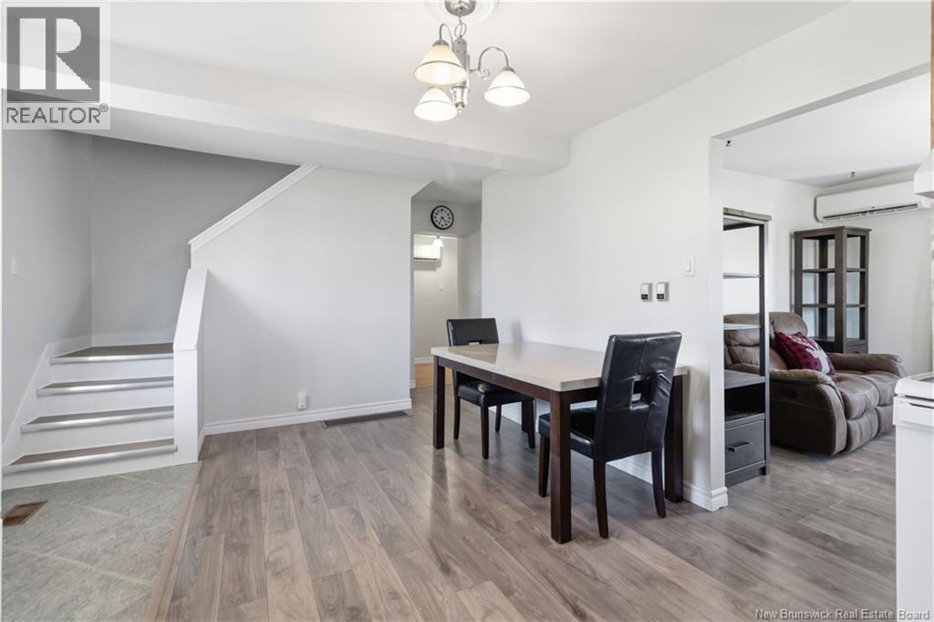 380 Rue Centrale Street - 5