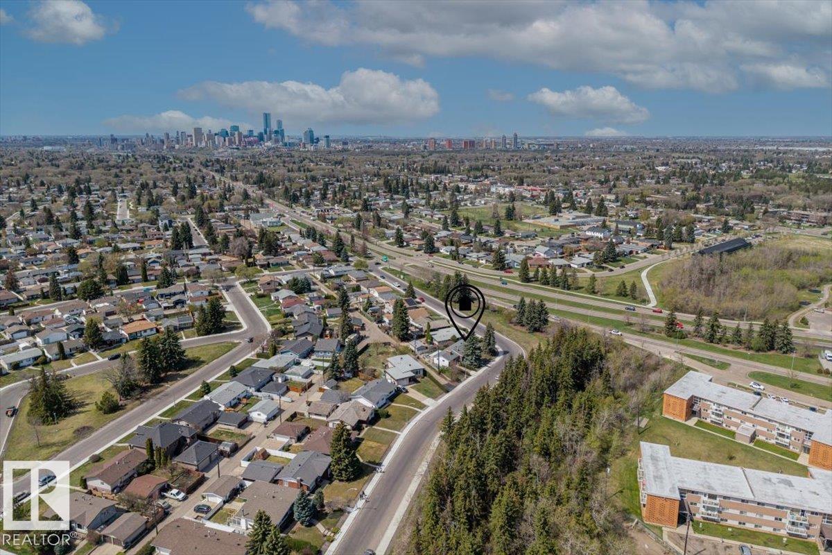 9732 64 ST NW, Edmonton