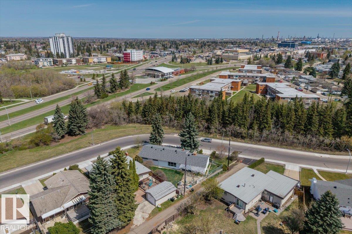 9732 64 ST NW, Edmonton