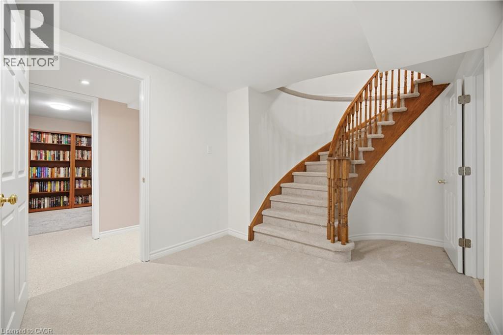 1122 BERKSHIRE Court, Oakville, Ontario, L6M2L6 — Photo 12