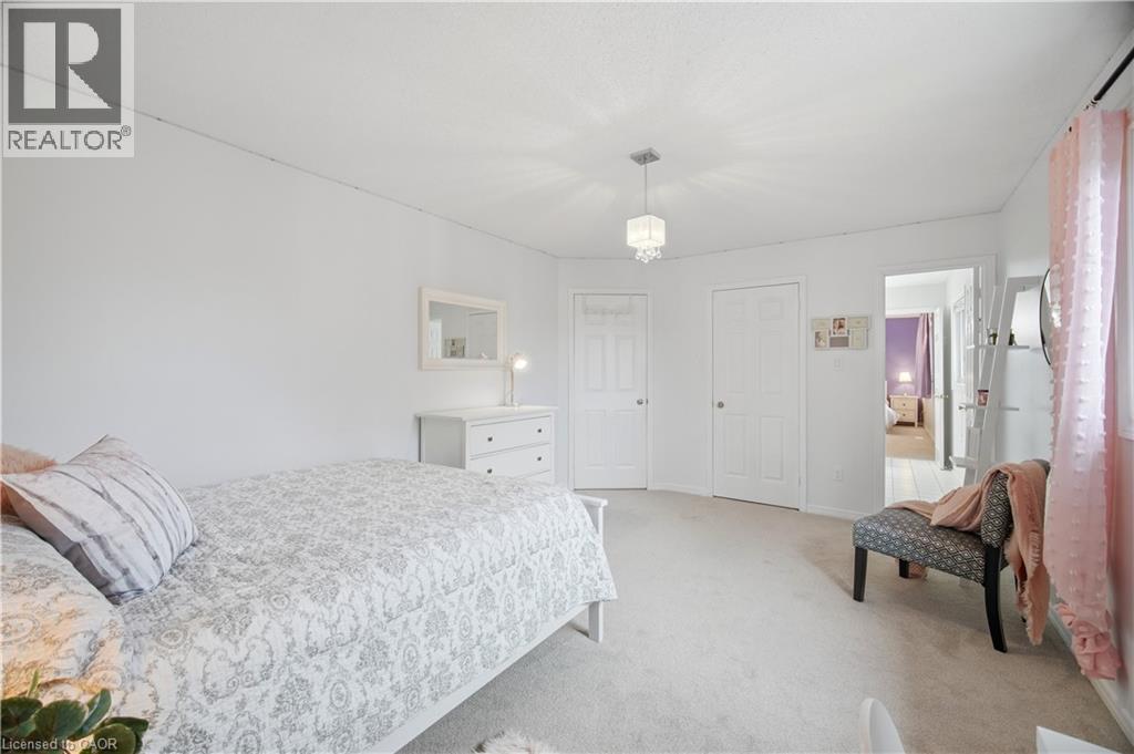 1122 BERKSHIRE Court, Oakville, Ontario, L6M2L6 — Photo 8