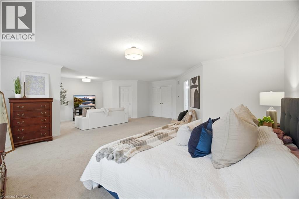 1122 BERKSHIRE Court, Oakville, Ontario, L6M2L6 — Photo 35