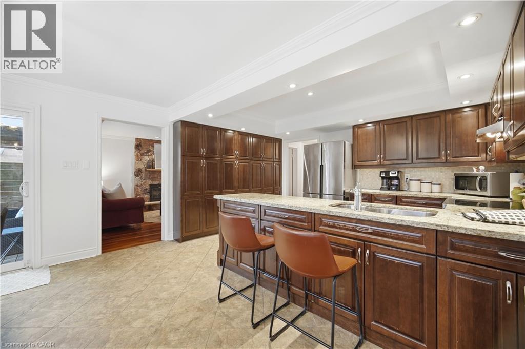 1122 BERKSHIRE Court, Oakville, Ontario, L6M2L6 — Photo 17