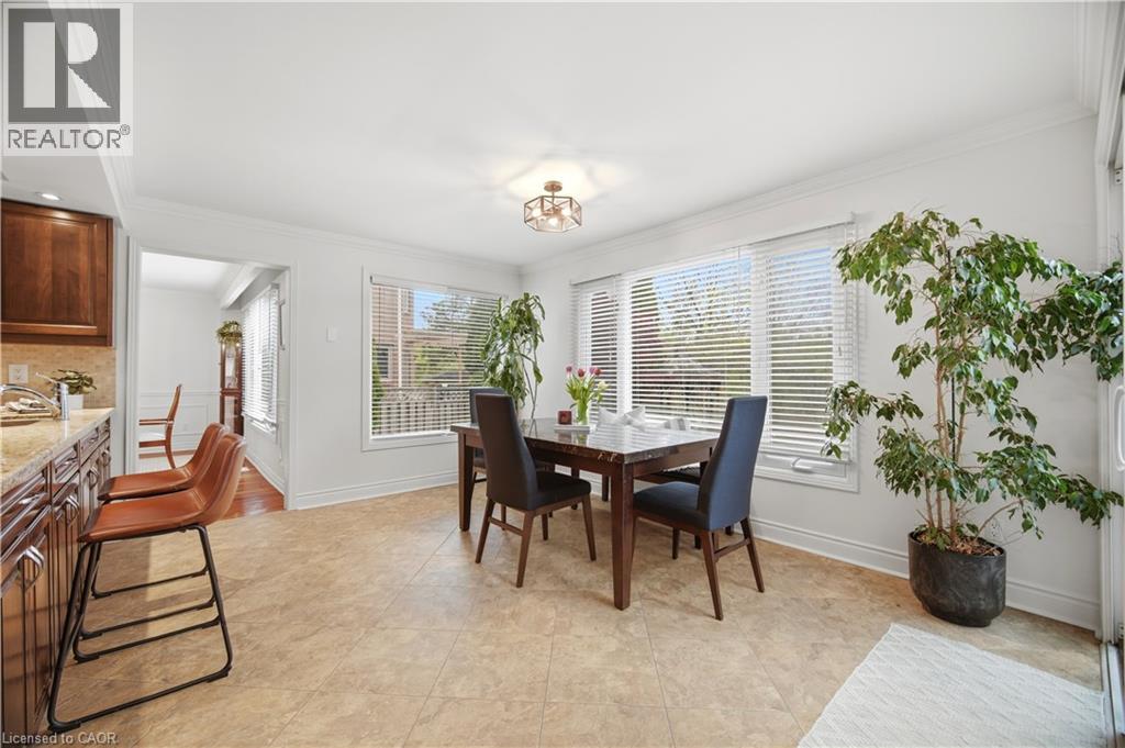 1122 BERKSHIRE Court, Oakville, Ontario, L6M2L6 — Photo 37