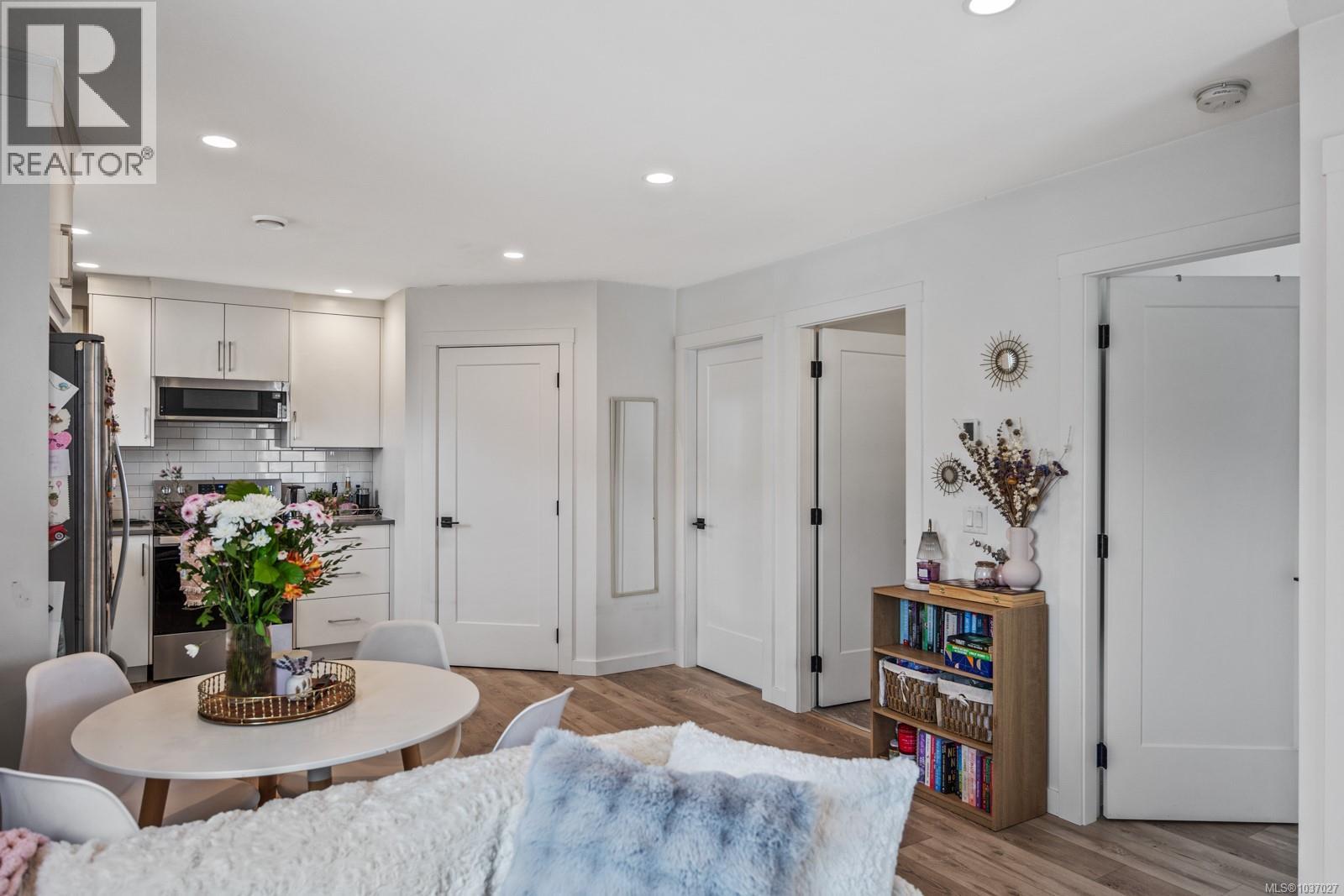 4033 Buckstone Rd - 44