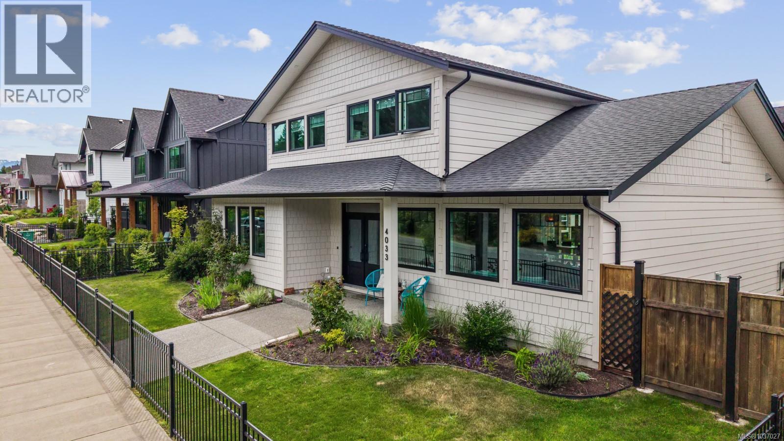 4033 Buckstone Rd, Courtenay