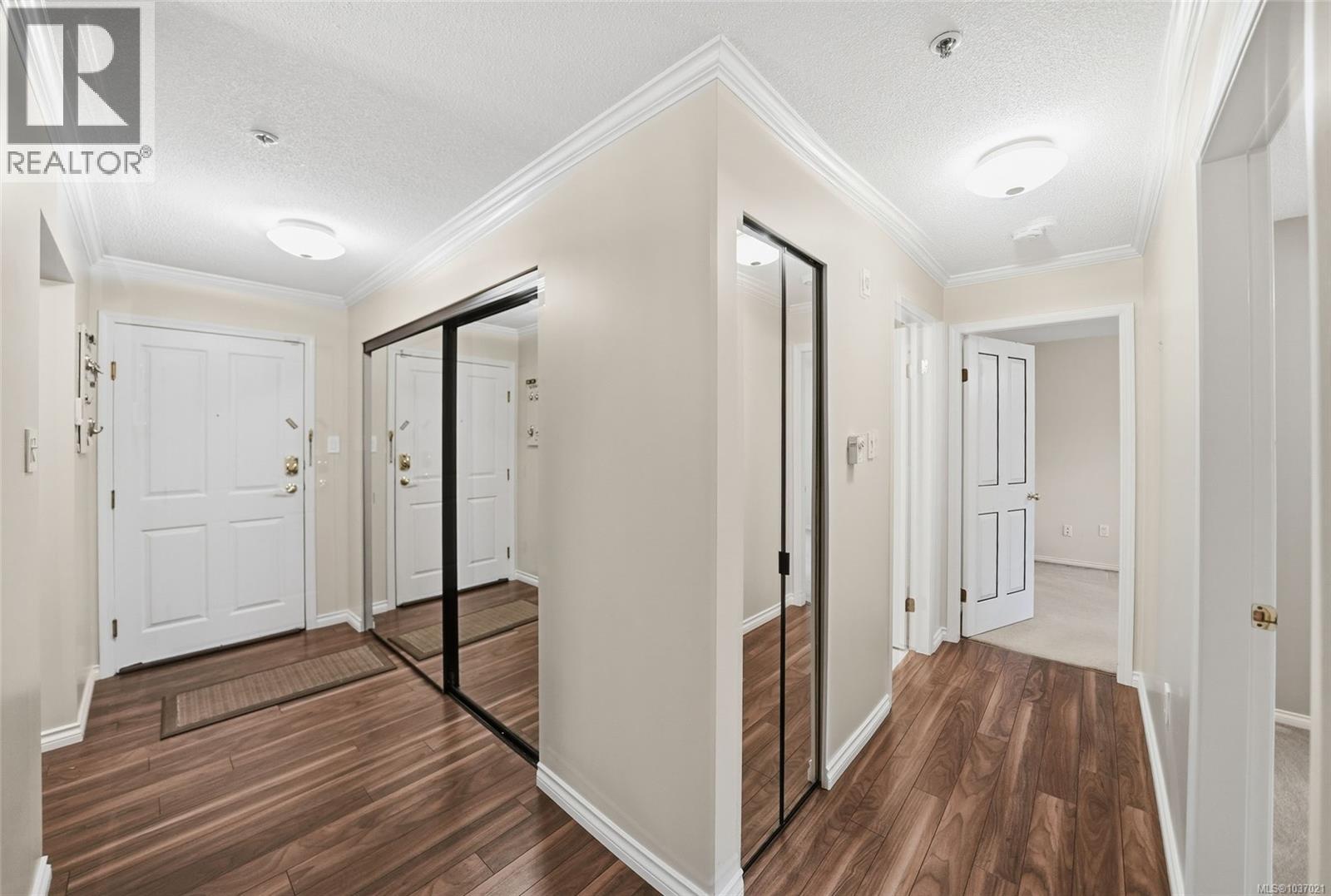 #107 1685 Estevan Rd - 15