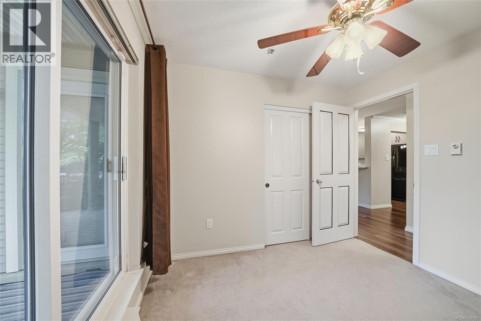 #107 1685 Estevan Rd - 19