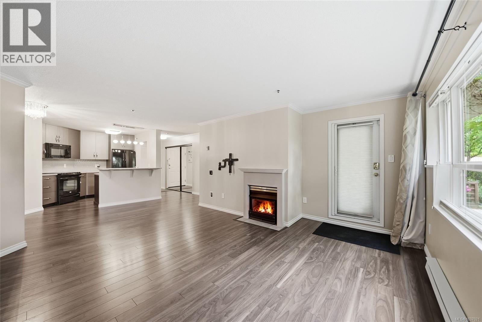 #107 1685 Estevan Rd - 2