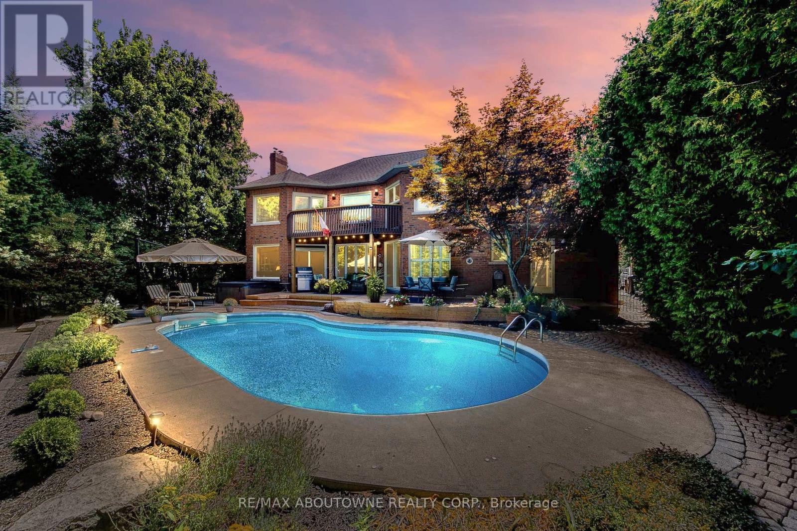 1471 THE LINKS DRIVE - 45