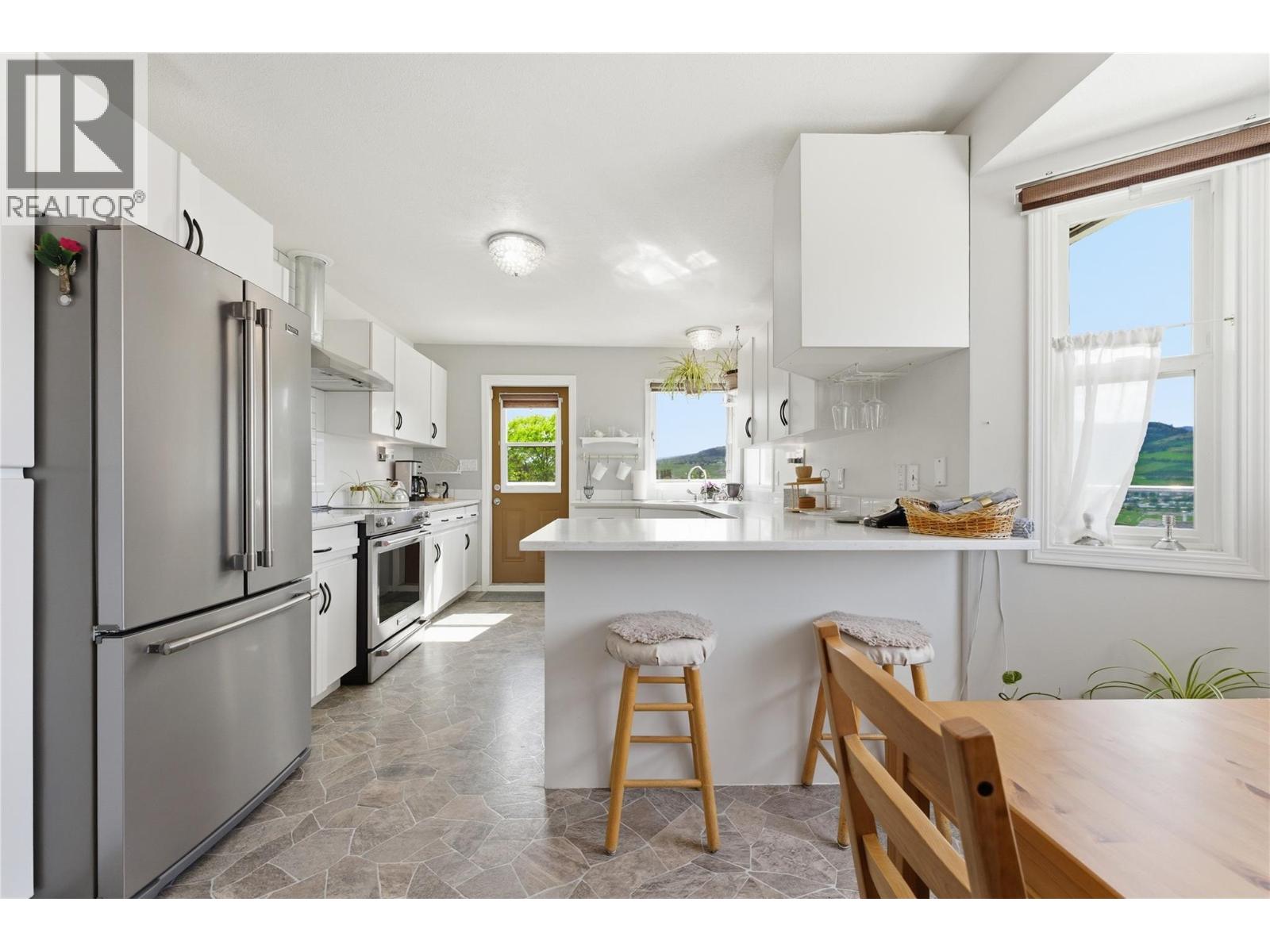 6815 Cameo Drive N - 11