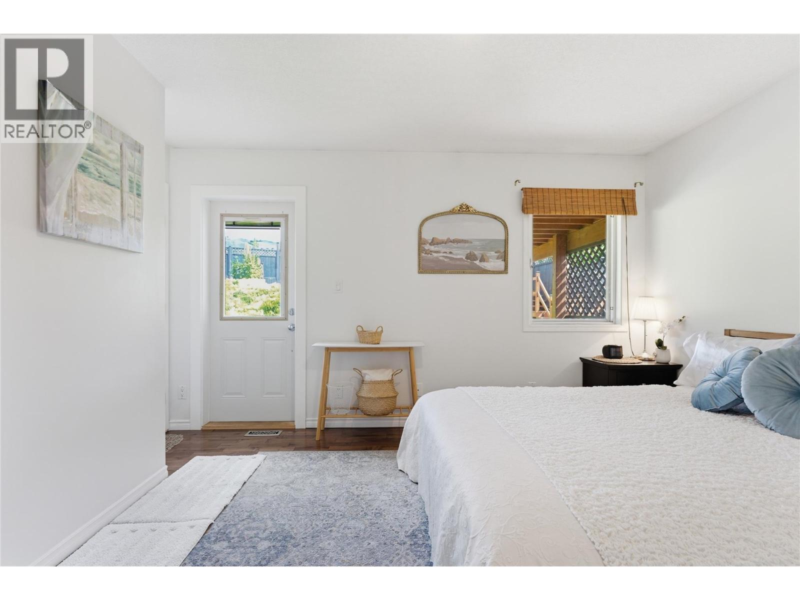 6815 Cameo Drive N - 19