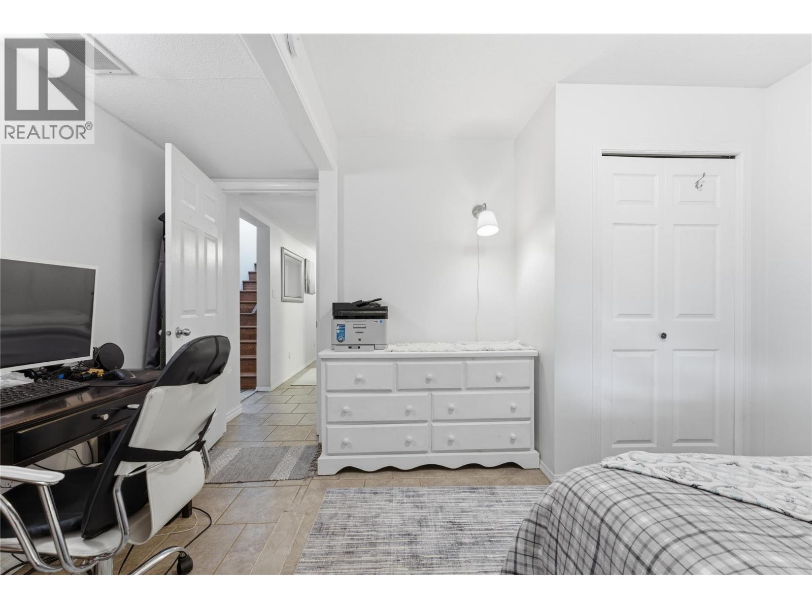 6815 Cameo Drive N - 36