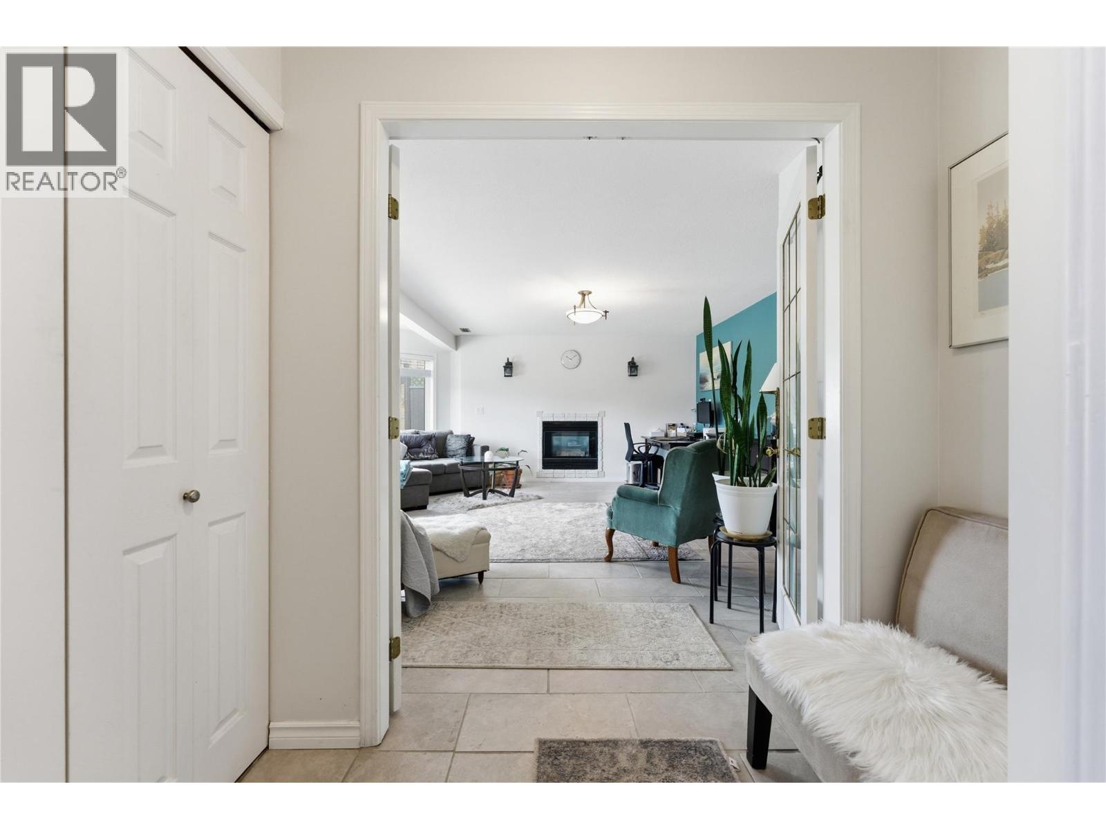 6815 Cameo Drive N - 30
