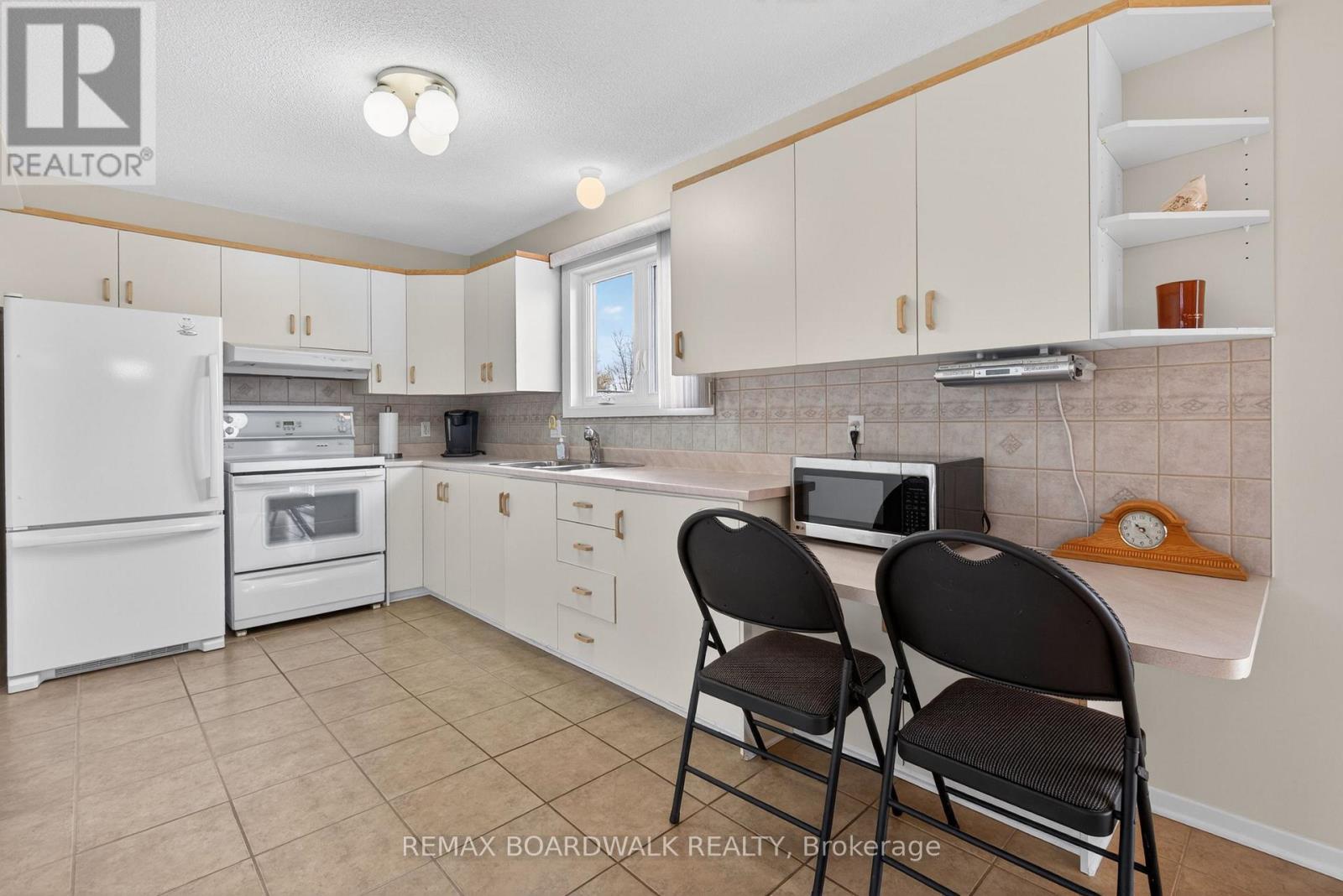 14 ALBERT STREET - 8