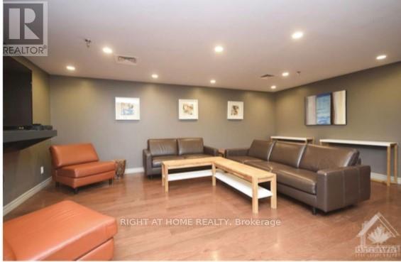 #706 470 LAURIER AVENUE W - 6