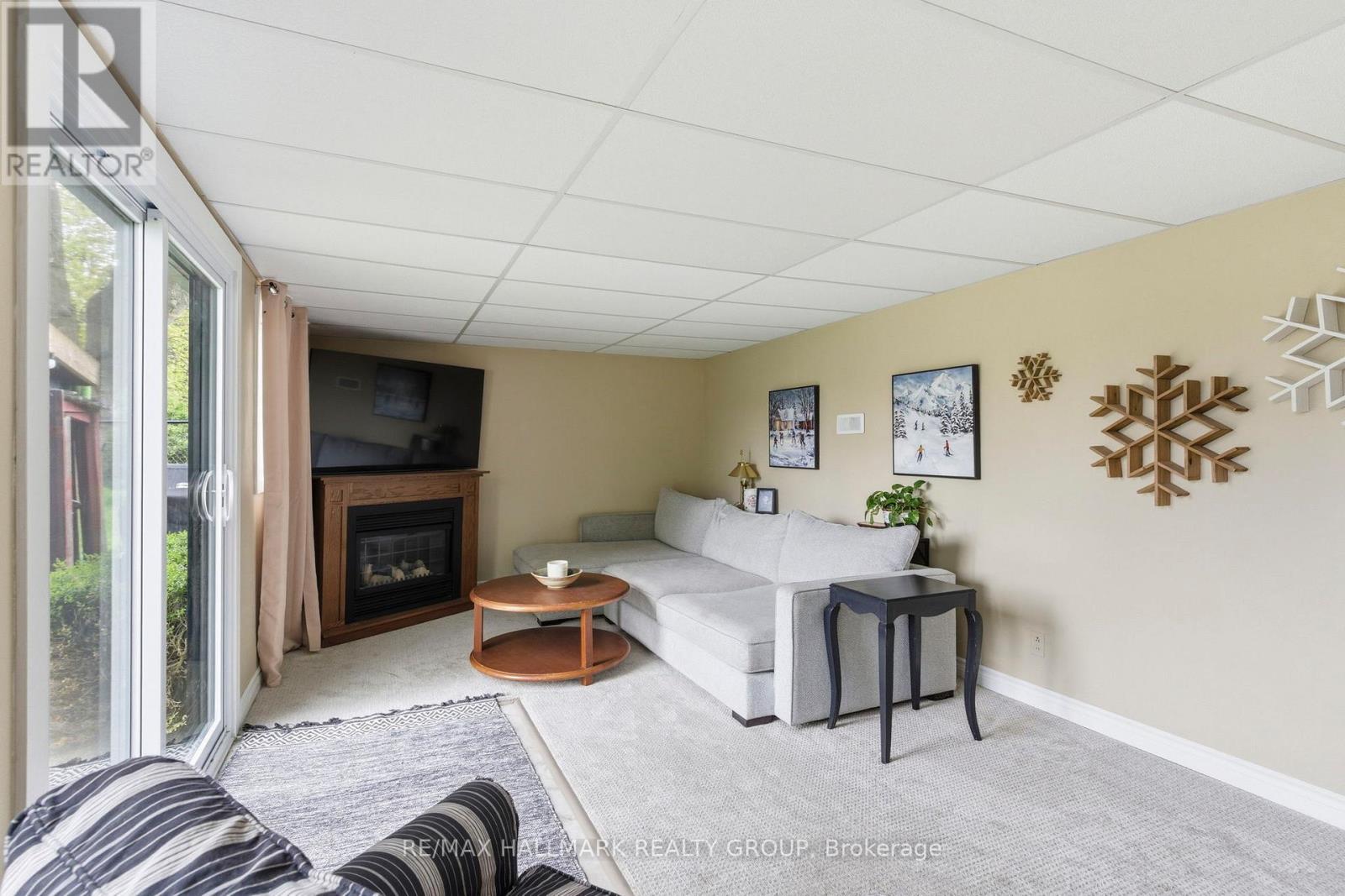 37 BROOKVIEW CRESCENT - 21