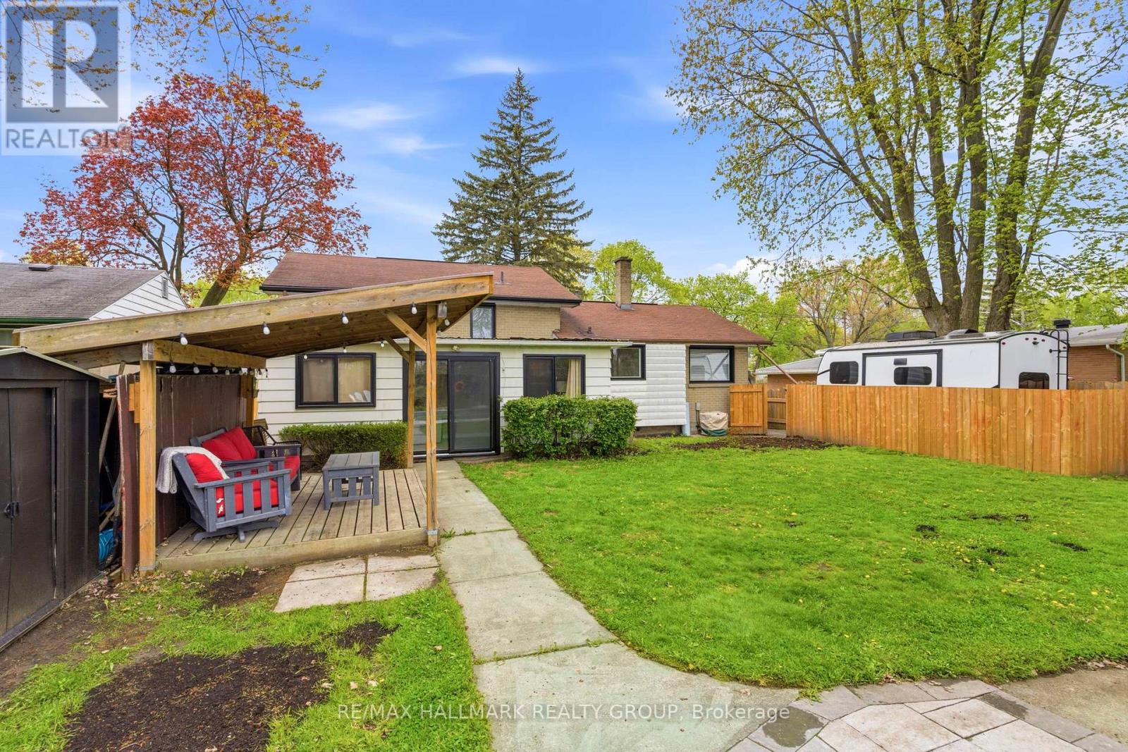 37 BROOKVIEW CRESCENT - 26