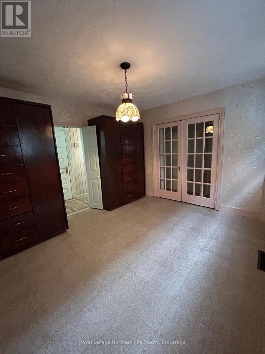 772 ALGONQUIN AVENUE - 17