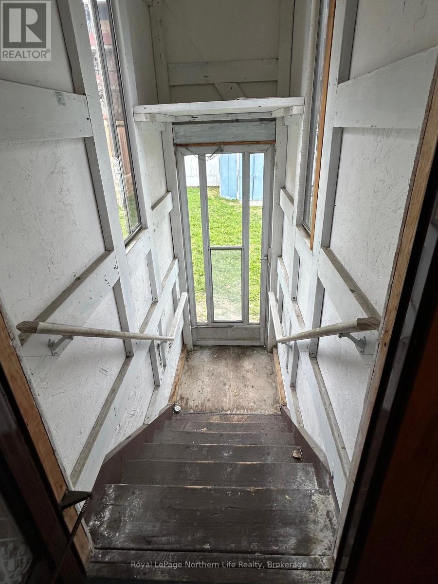 772 ALGONQUIN AVENUE - 19