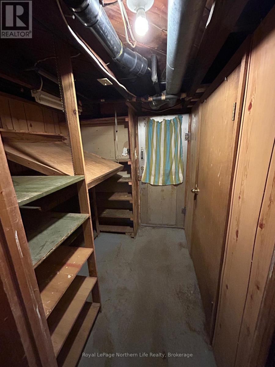 772 ALGONQUIN AVENUE - 27