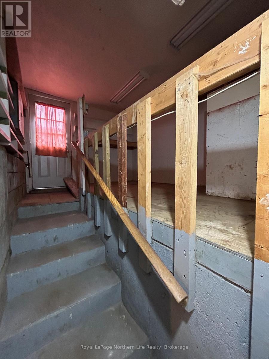 772 ALGONQUIN AVENUE - 28
