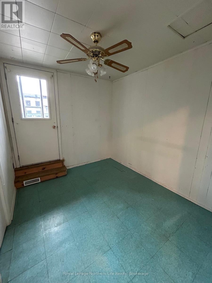 772 ALGONQUIN AVENUE - 9