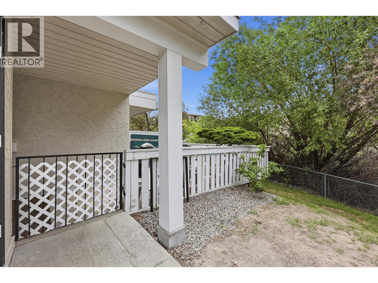 #28 1435 Summit Drive - 19