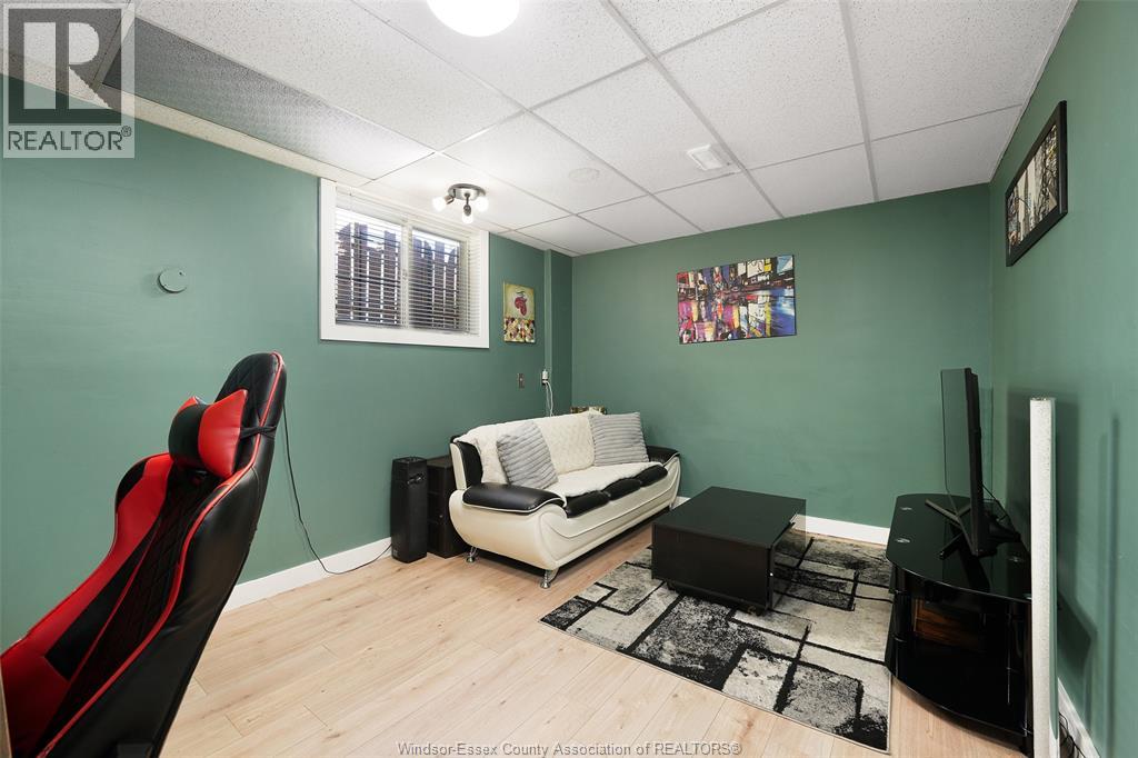 2415 CABANA ROAD West, Windsor, Ontario, N9G1E2 — Photo 36