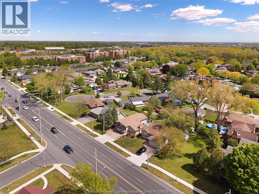 2415 CABANA ROAD West, Windsor, Ontario, N9G1E2 — Photo 32
