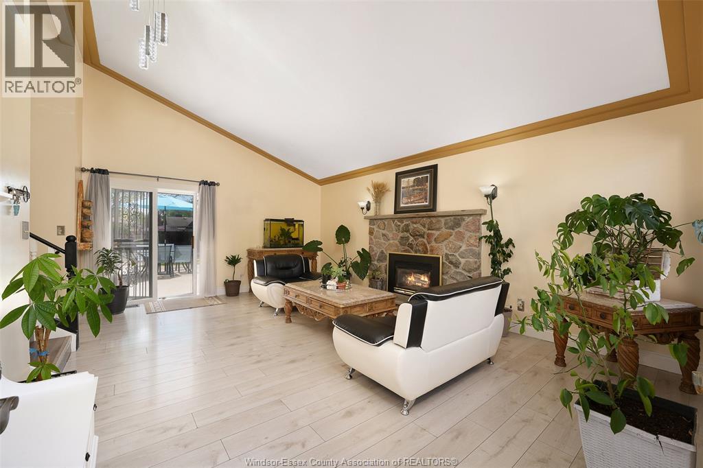 2415 CABANA ROAD West, Windsor, Ontario, N9G1E2 — Photo 16
