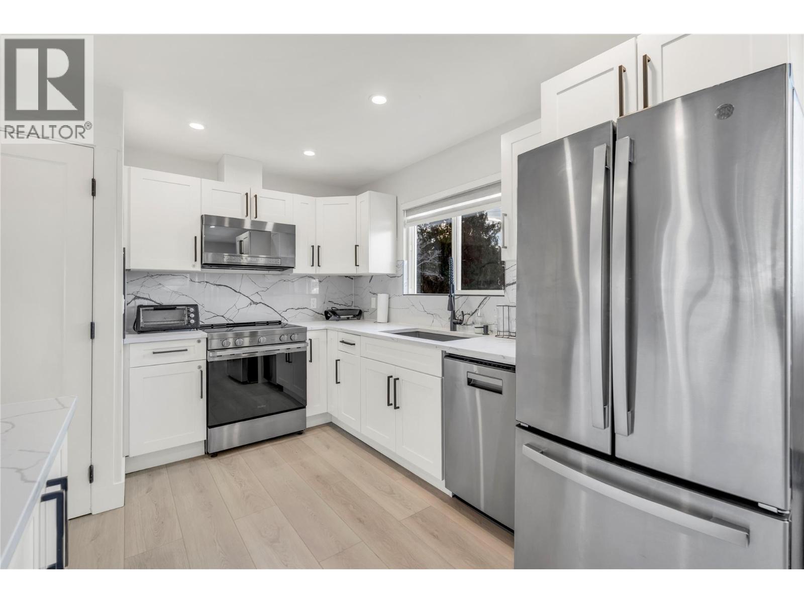 172 MacCleave Court - 29