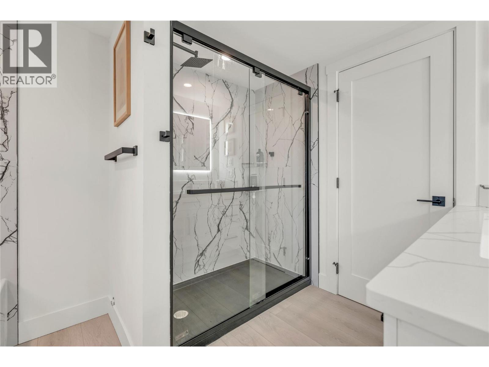 172 MacCleave Court - 39