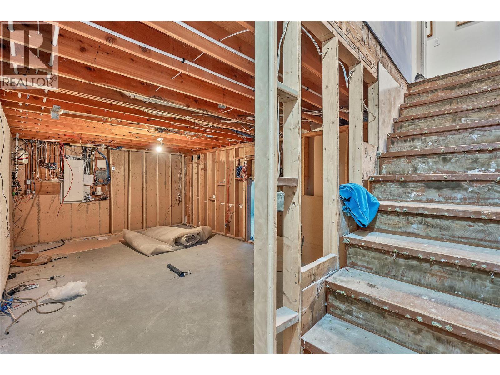172 MacCleave Court - 44