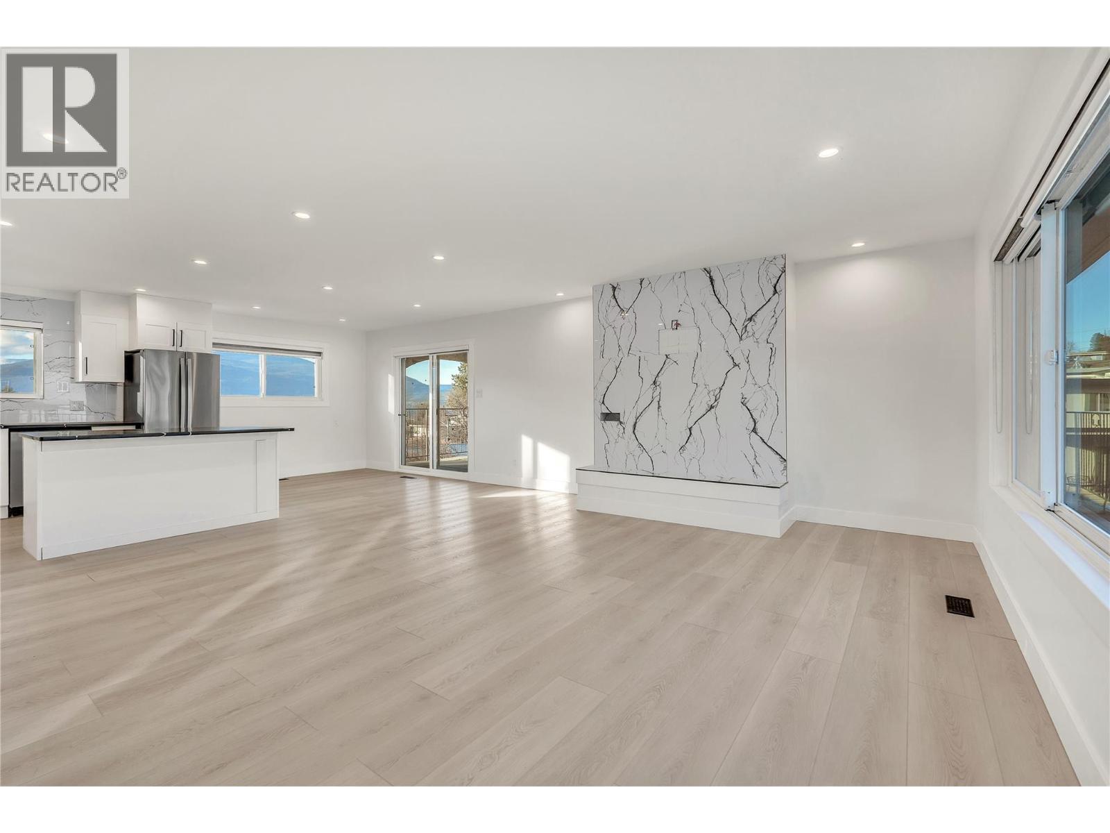 172 MacCleave Court - 5