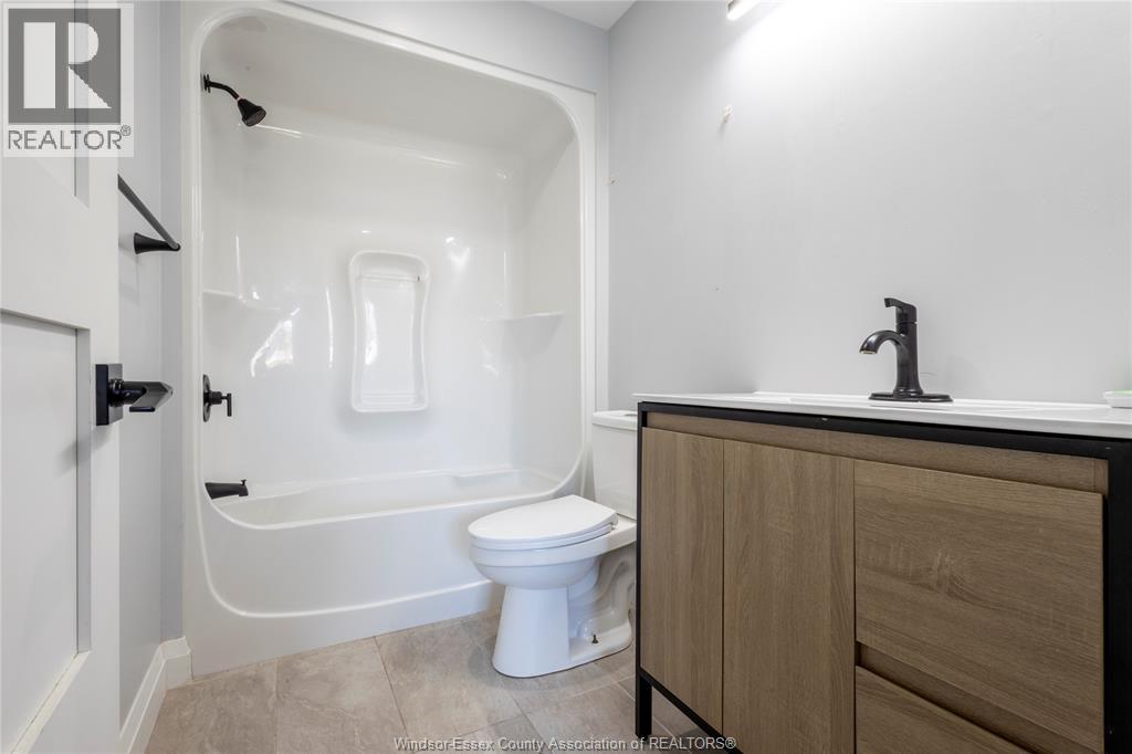 1975 CLOVER, Windsor, Ontario, N8P1W6 — Photo 24