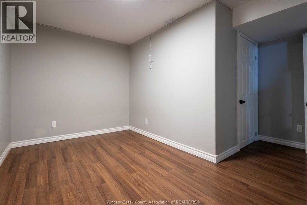 1975 CLOVER, Windsor, Ontario, N8P1W6 — Photo 5