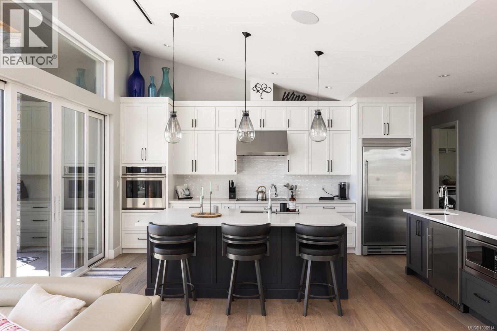 928 Claremont Ave - 19