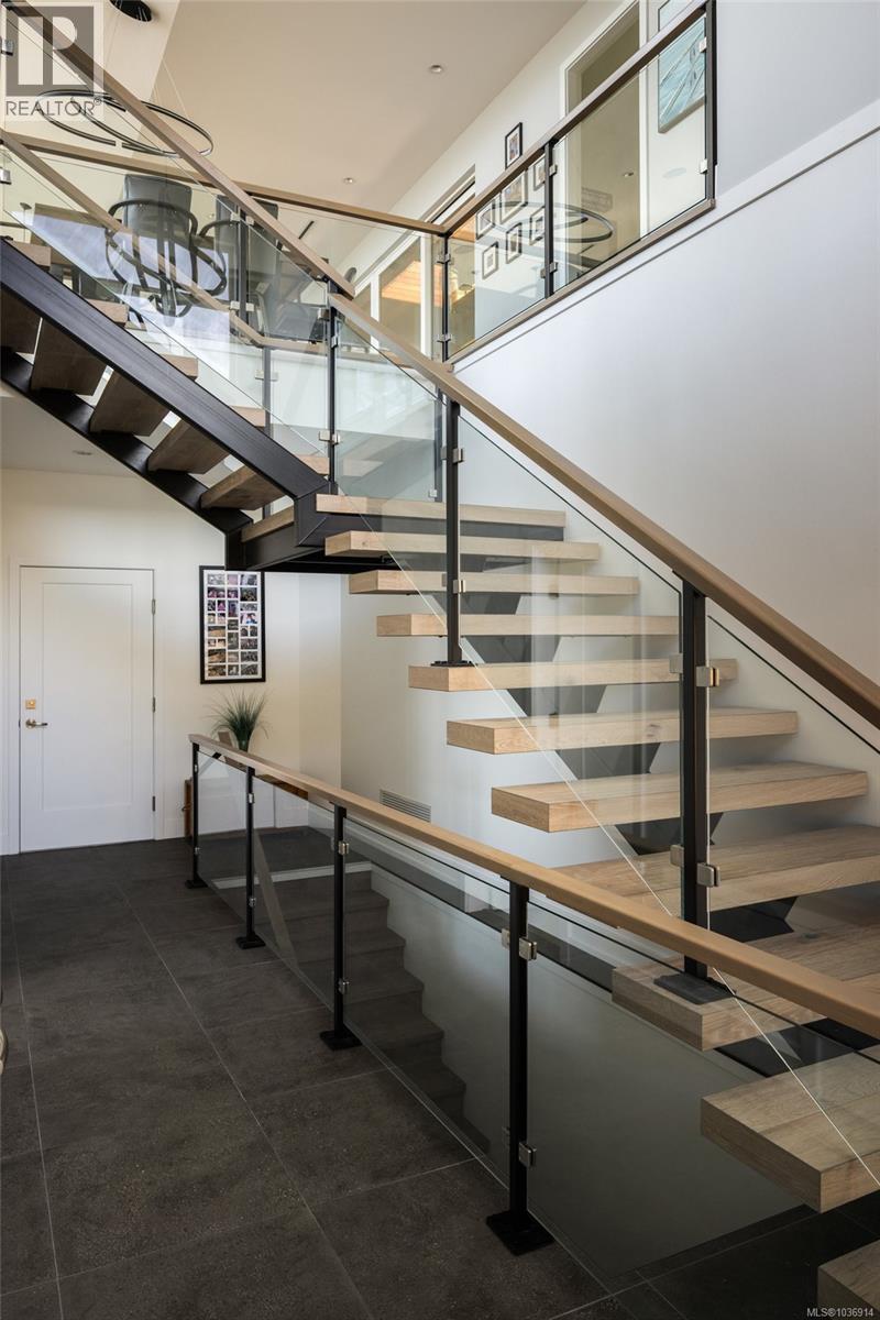 928 Claremont Ave - 41