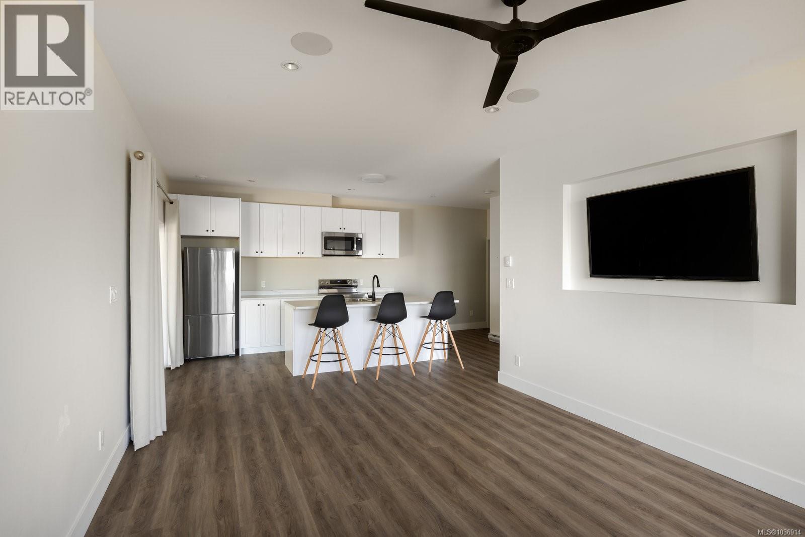 928 Claremont Ave - 47