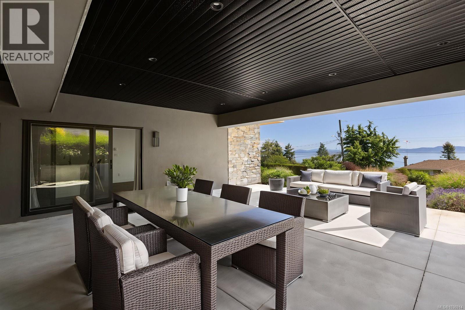928 Claremont Ave - 51