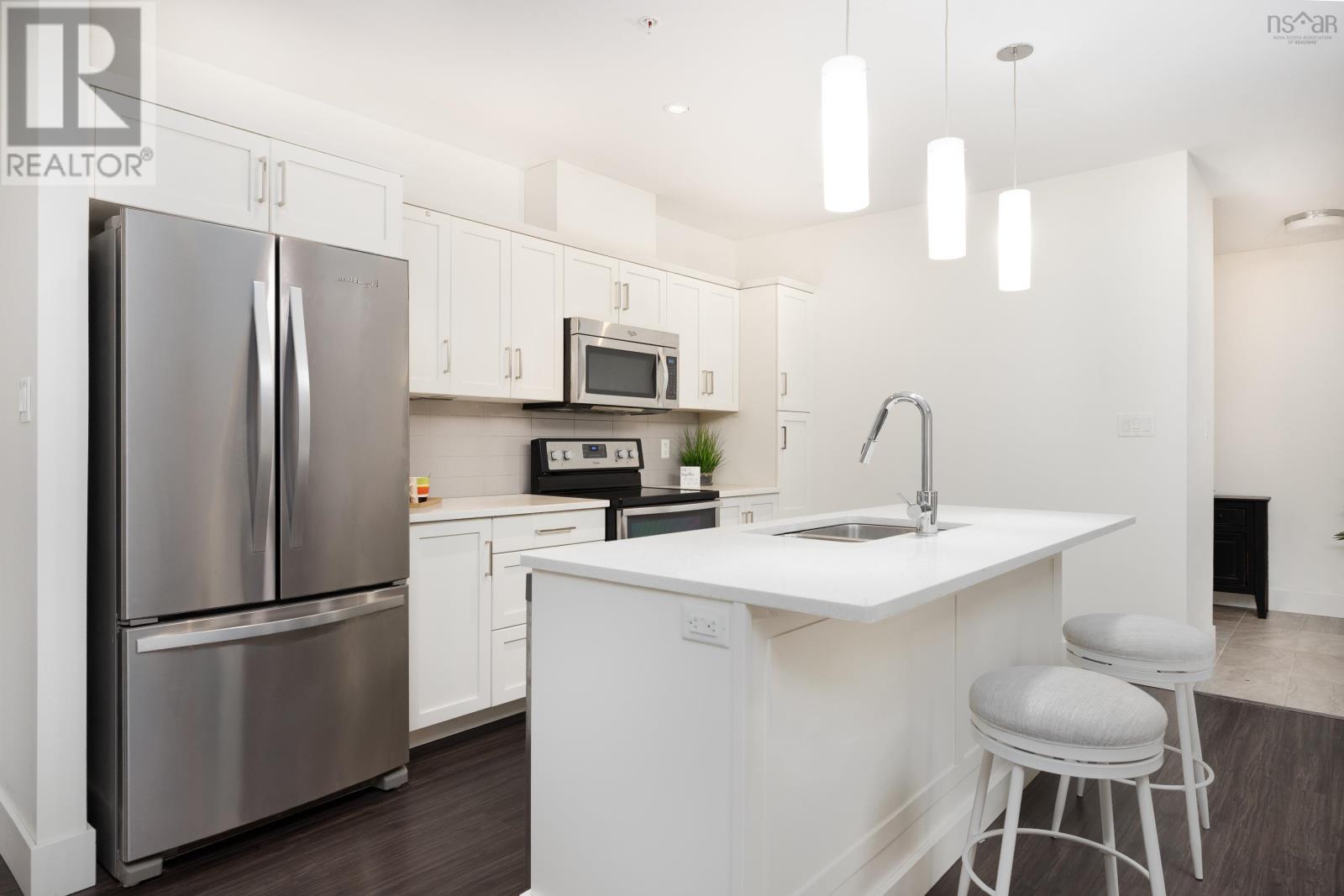 #302 267 Gary Martin Drive - 7