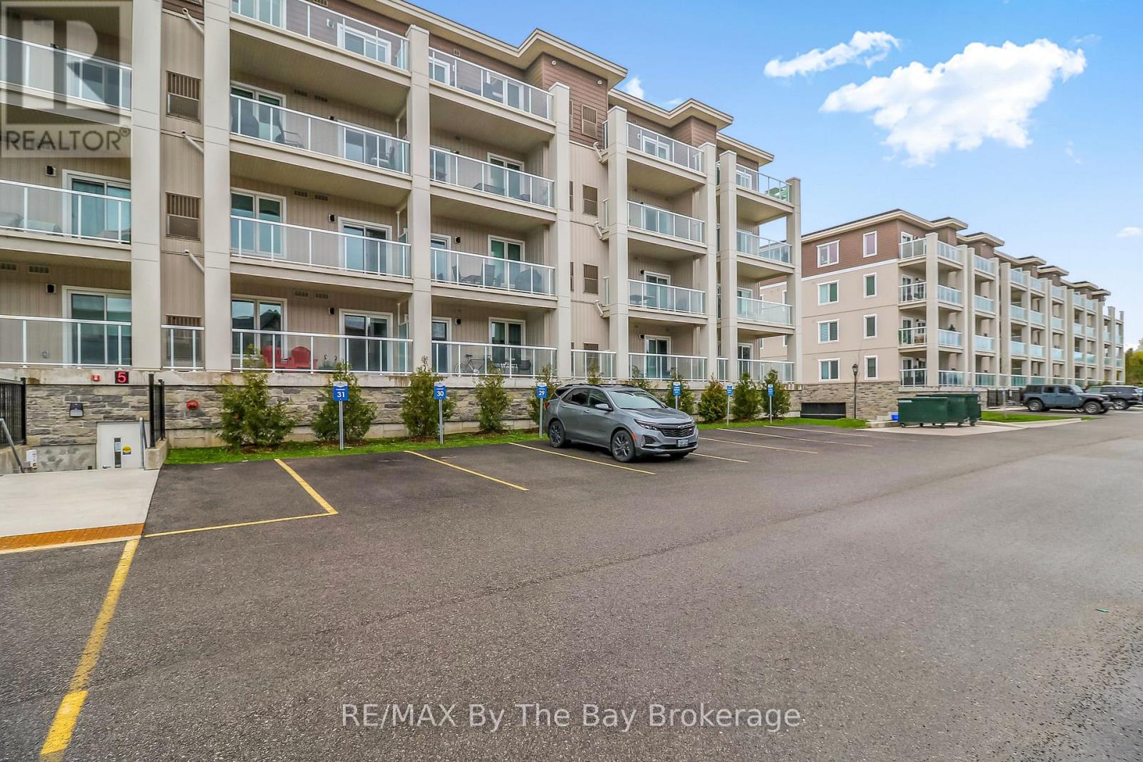 #311 5 SPOONER CRESCENT - 37