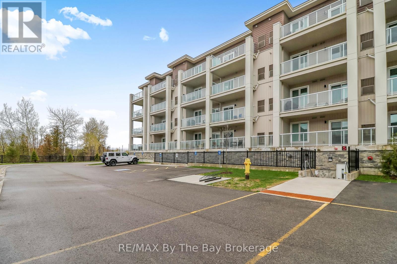 #311 5 SPOONER CRESCENT - 38