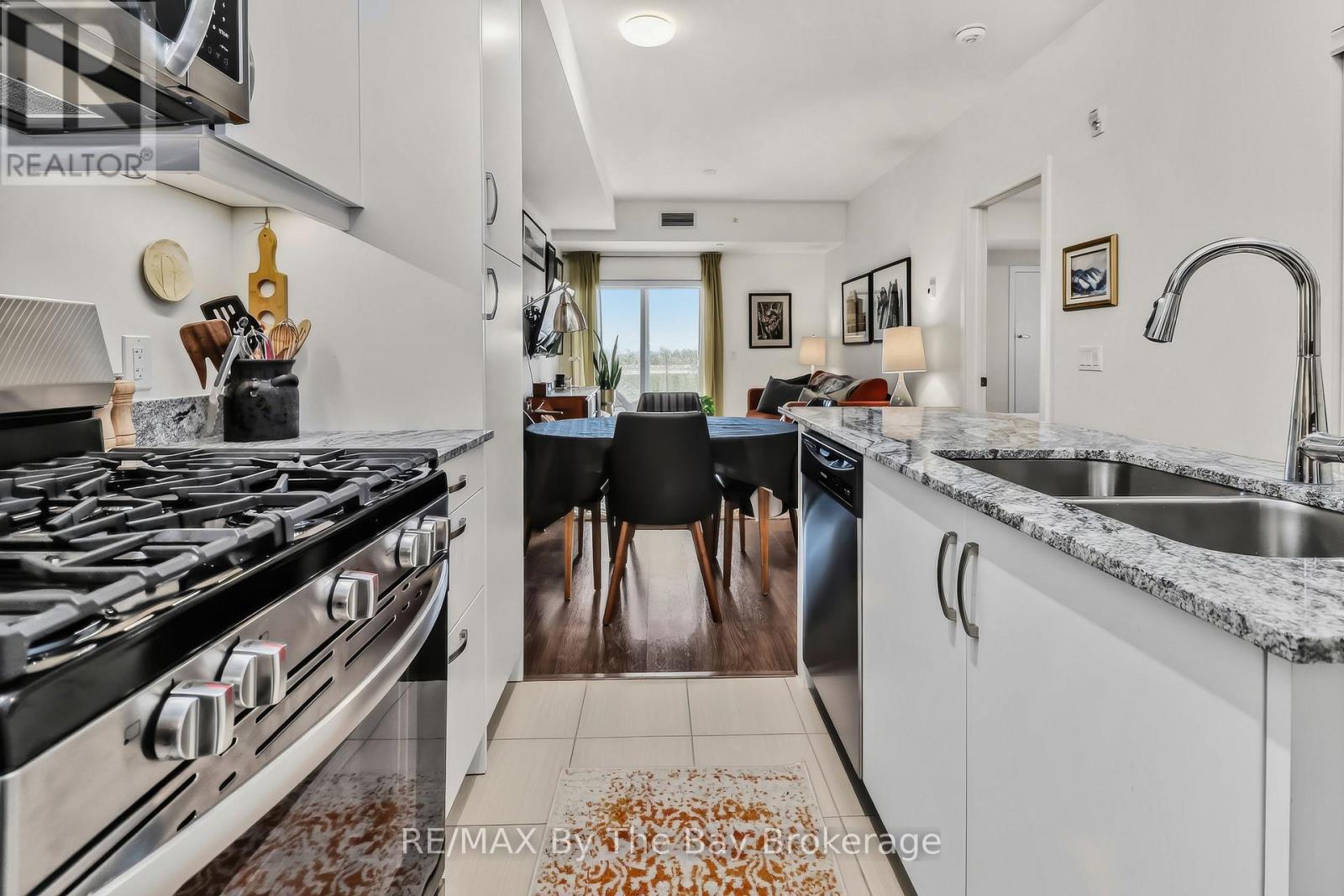 #311 5 SPOONER CRESCENT - 8